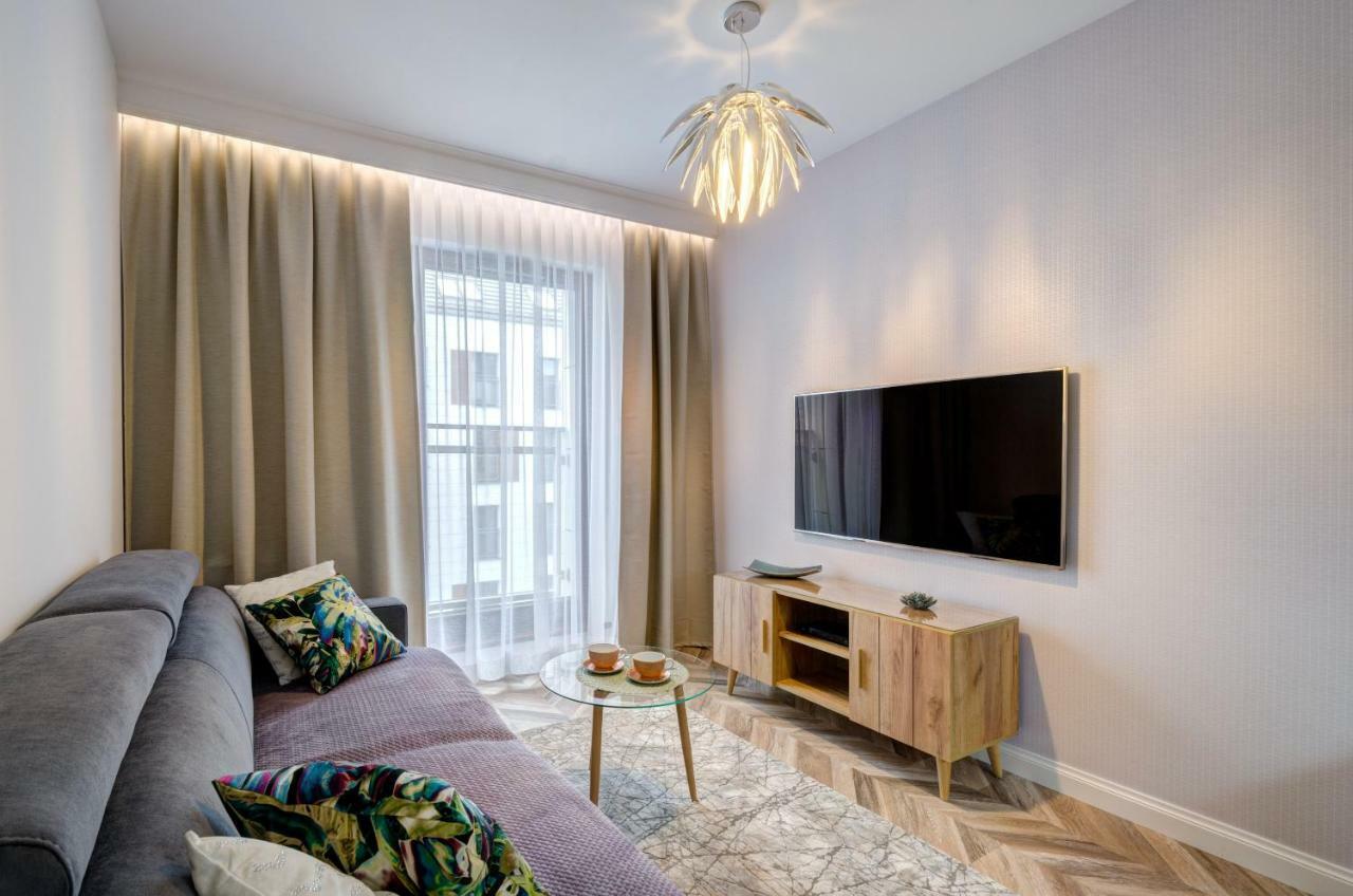 Live & Travel Apartments Number 1 Гданск Екстериор снимка